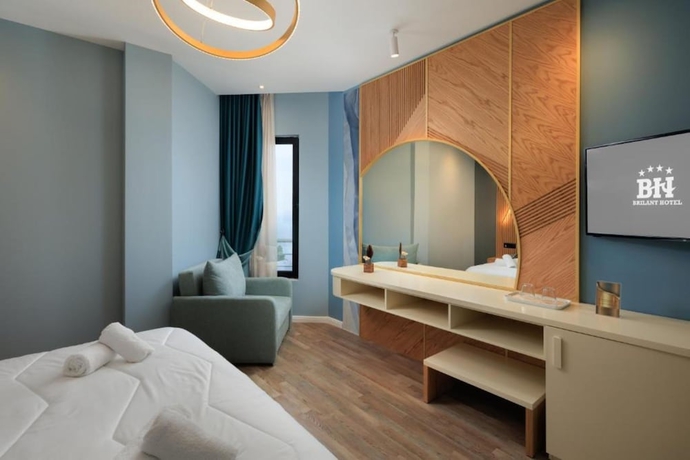 Imagen de la habitación del Hotel Brilant. Foto 3