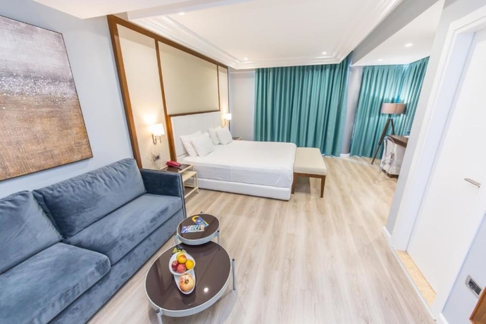 Imagen de la habitación del Hotel Brilant. Foto 8