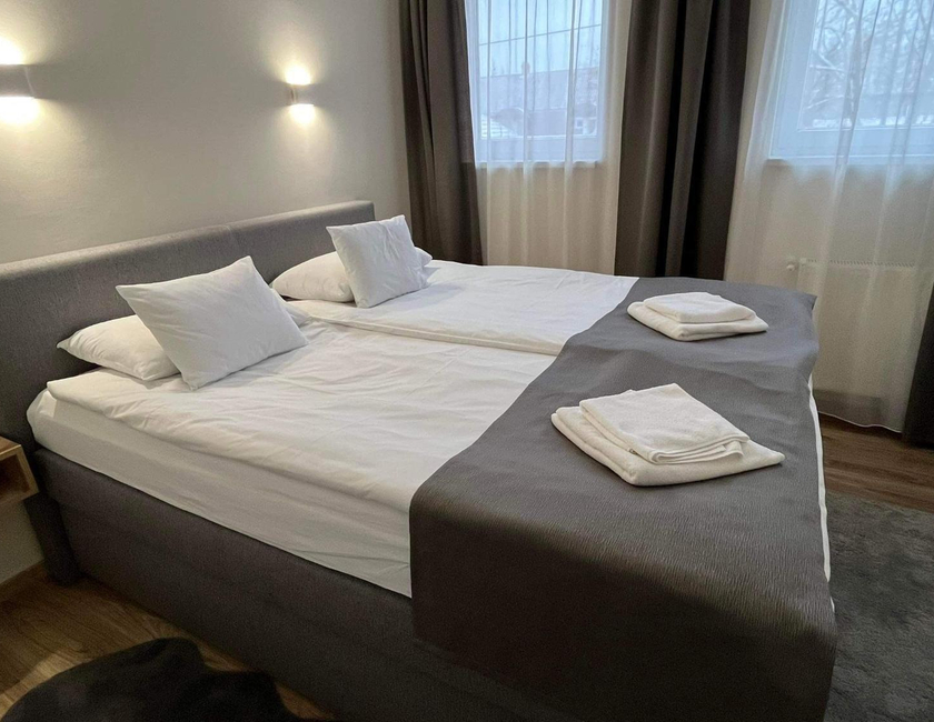 Imagen general del Hotel Brill B&eacute;k&eacute;scsaba. Foto 12