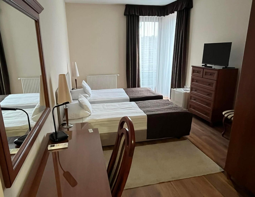 Imagen general del Hotel Brill B&eacute;k&eacute;scsaba. Foto 25