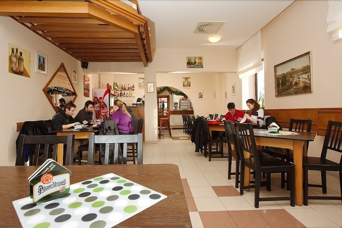 Imagen del bar/restaurante del Hotel Brilliant. Foto 5