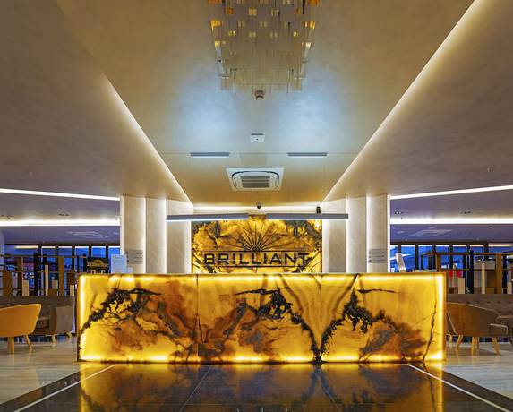 Imagen de los interiores del Hotel Brilliant Hotel And Spa. Foto 20