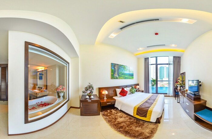 Imagen general del Hotel Brilliant Me Tri. Foto 1