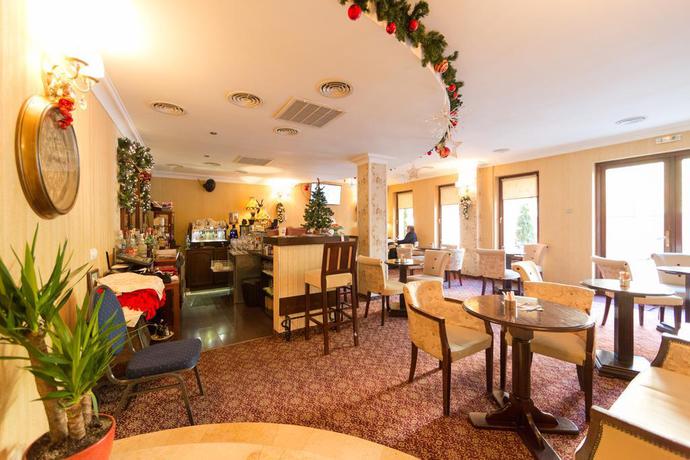 Imagen general del Hotel Brilliant Plaza. Foto 13