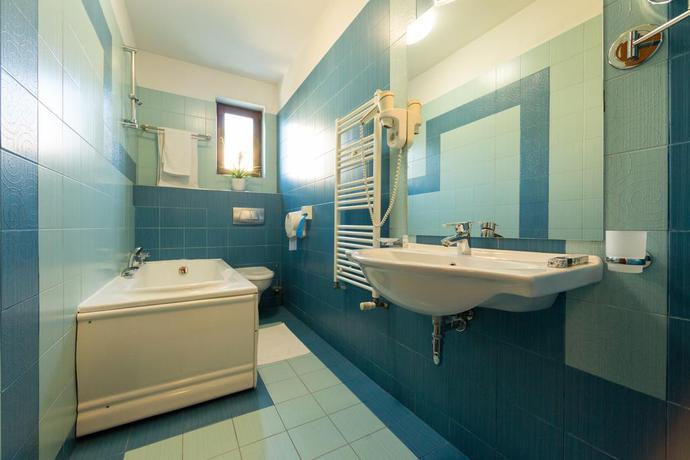 Imagen general del Hotel Brilliant Plaza. Foto 15