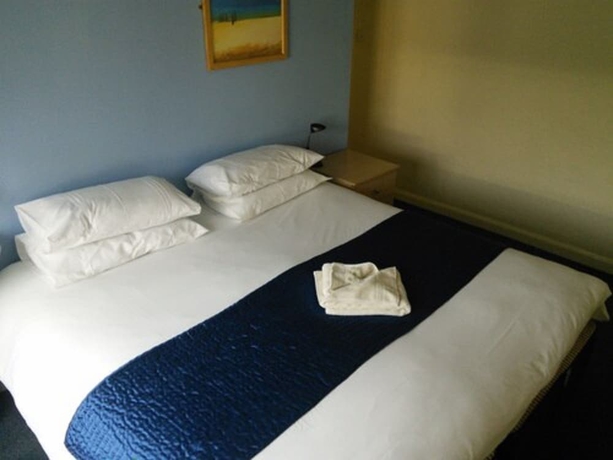 Imagen de la habitación del Hotel Brimar Guest House. Foto 8