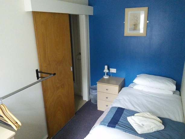 Imagen de la habitación del Hotel Brimar Guest House. Foto 15