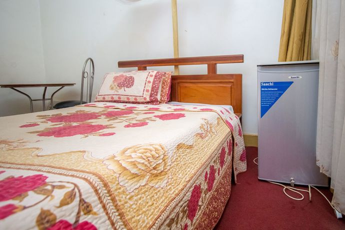 Imagen de la habitación del Hotel Brimax. Foto 4