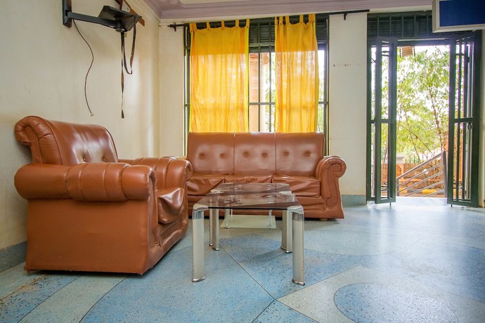 Imagen de los interiores del Hotel Brimax. Foto 20