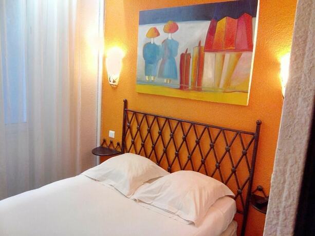 Imagen de la habitación del Hotel Brimer, Cannes. Foto 7
