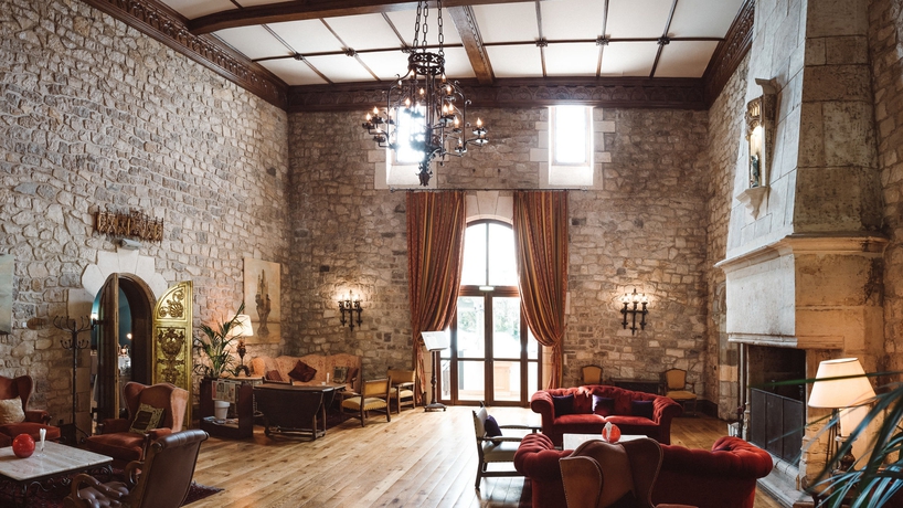 Imagen de los interiores del Hotel Brindos, Lac and Château. Foto 11