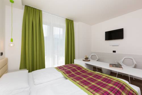 Imagen de la habitación del Hotel Brione Green Resort. Foto 15