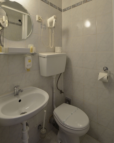 Imagen de la habitación del Hotel Brioni Boutique. Foto 6