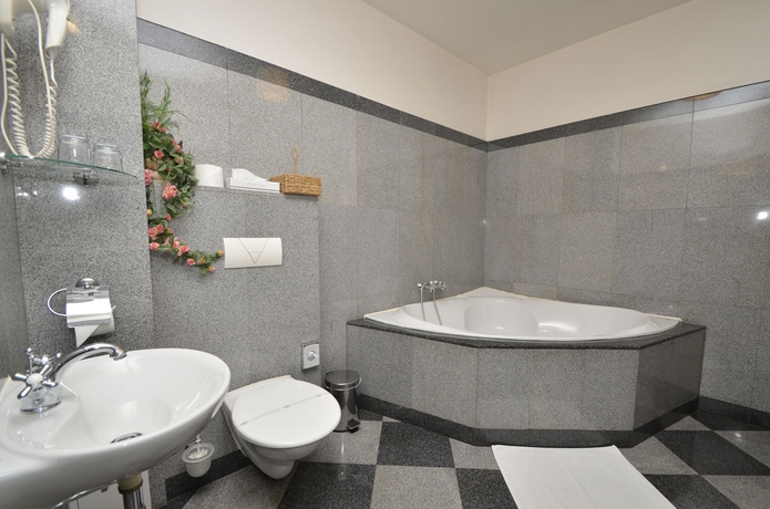 Imagen de la habitación del Hotel Brioni Boutique. Foto 9