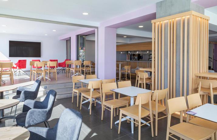 Imagen del bar/restaurante del Hotel Brisa, Benidorm - Playa Levante. Foto 2