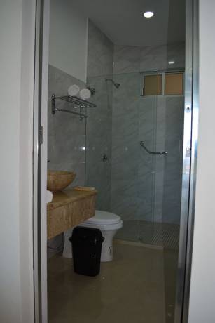 Imagen de la habitación del Hotel Brisa Color Esmeralda. Foto 7