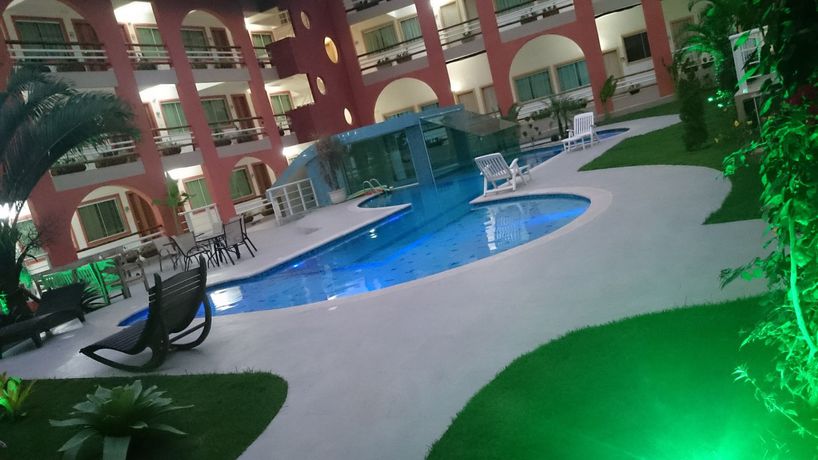 Imagen de los exteriores del Hotel Brisa Da Costa Suites. Foto 8