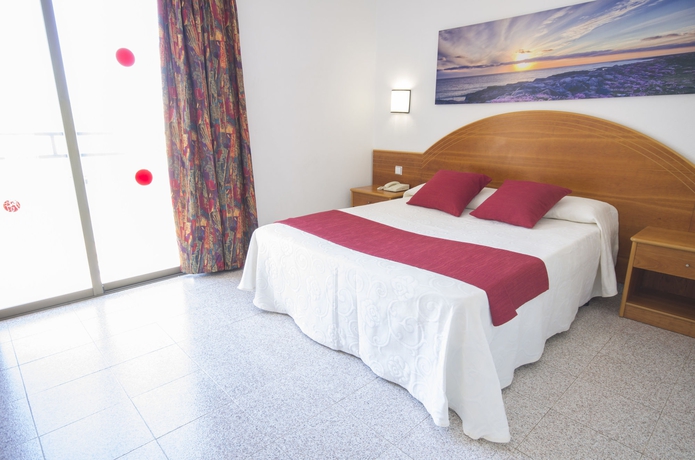 Imagen de la habitación del Hotel Brisa, San Antonio [Centro]. Foto 8