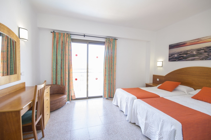 Imagen de la habitación del Hotel Brisa, San Antonio [Centro]. Foto 9