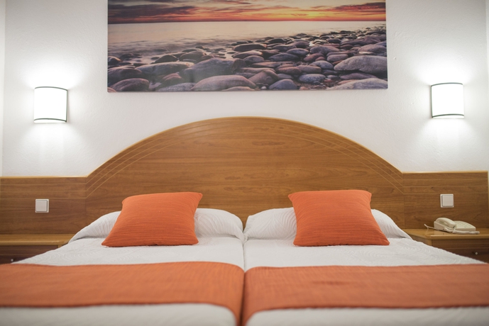 Imagen de la habitación del Hotel Brisa, San Antonio [Centro]. Foto 11