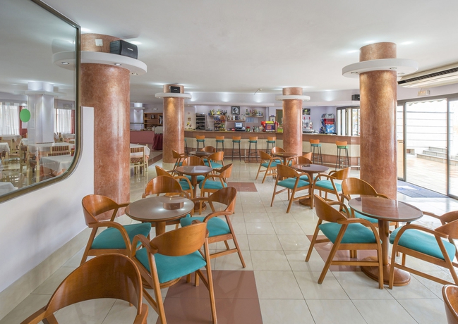 Imagen del bar/restaurante del Hotel Brisa, San Antonio [Centro]. Foto 3