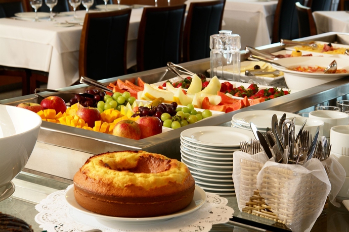 Imagen del bar/restaurante del Hotel Brisa Tower. Foto 4