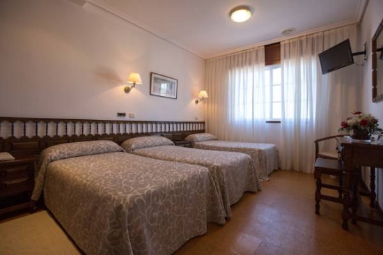 Imagen de la habitación del Hotel Brisamar, A Guardia. Foto 4