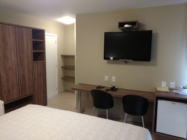 Imagen de la habitación del Hotel Brisamar Suite. Foto 4