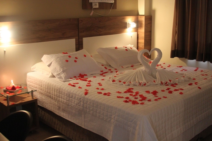 Imagen de la habitación del Hotel Brisamar Suite. Foto 6