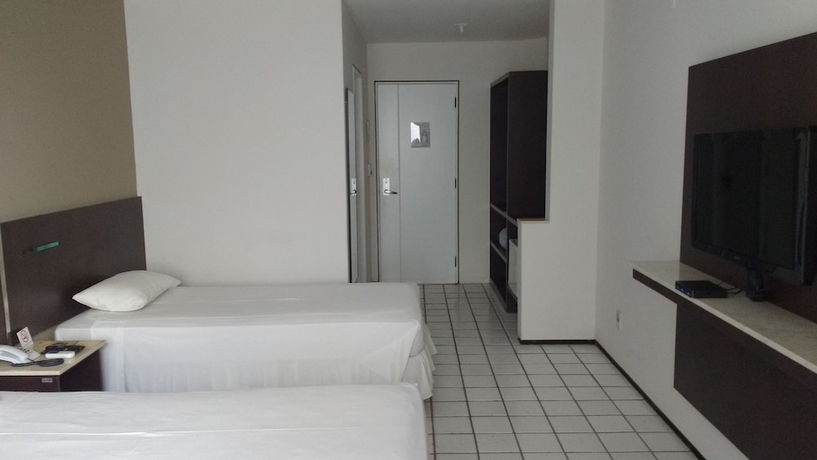 Imagen de la habitación del Hotel Brisamar and Spa São Luís. Foto 5