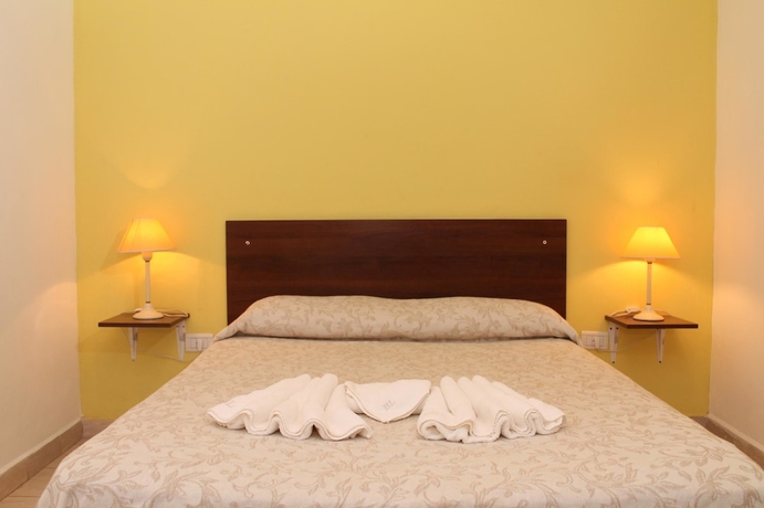 Imagen de la habitación del Hotel Brisas Del Lago Apartamentos. Foto 7