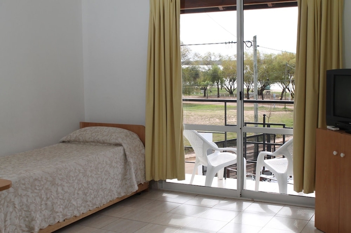 Imagen de la habitación del Hotel Brisas Del Lago Apartamentos. Foto 16