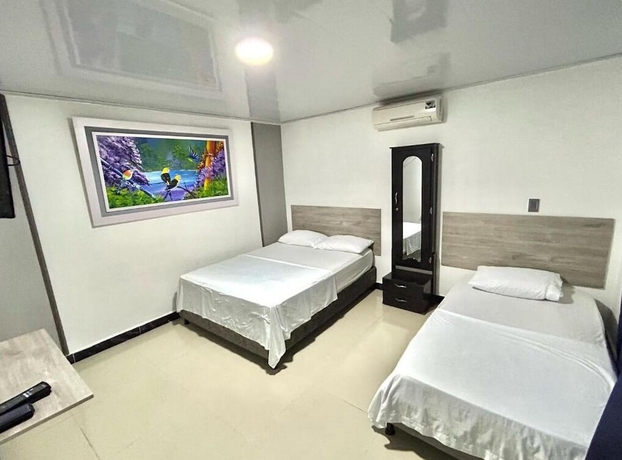 Imagen de la habitación del Hotel Brisas Del Mar Suite. Foto 4
