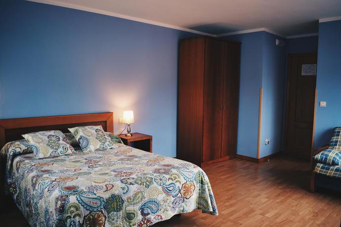 Imagen de la habitación del Hotel Brisas Del Sella. Foto 10