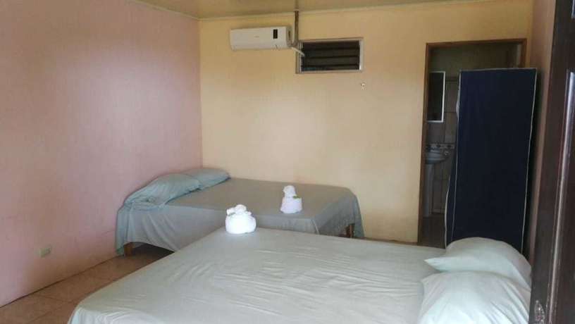 Imagen de la habitación del Hotel Brisas Del Volc&aacute;n Platanar. Foto 16