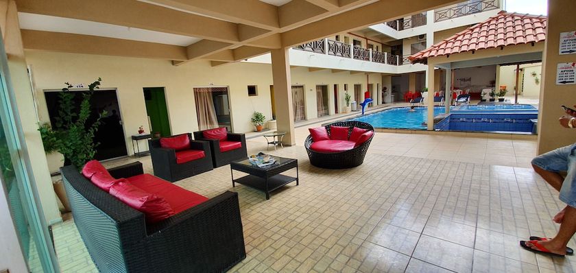 Imagen de los interiores del Hotel Brisas. Foto 16