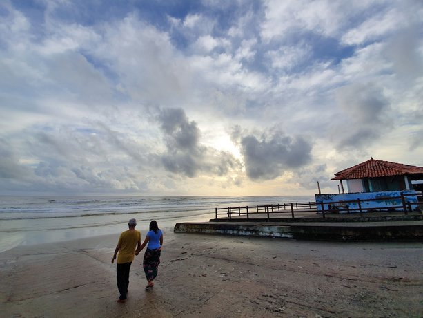 Imagen de los exteriores del Hotel Brisas. Foto 15