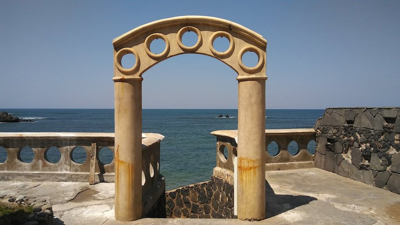 Imagen general del Hotel Brisas Marinas, Acajutla. Foto 1