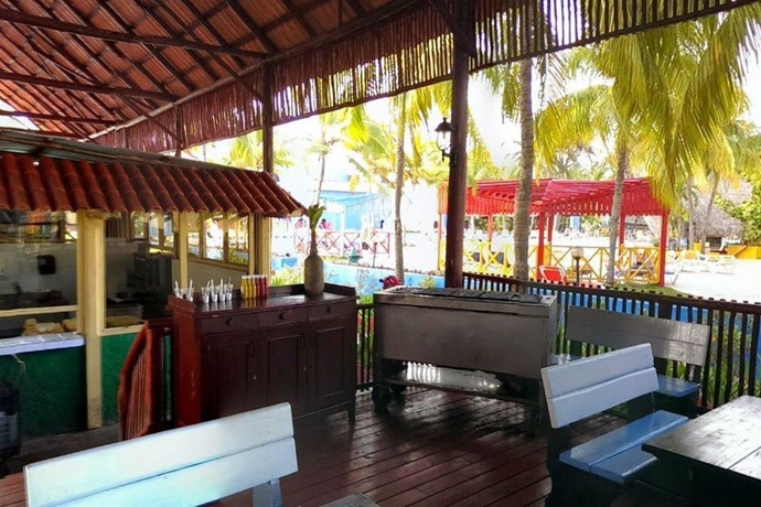 Imagen general del Hotel Brisas Santa Lucia. Foto 5