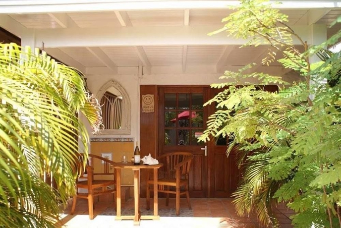 Imagen de los exteriores del Hotel Brisas Studio Apartments - Adults Only. Foto 6