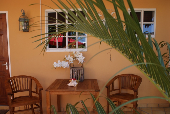 Imagen de los exteriores del Hotel Brisas Studio Apartments - Adults Only. Foto 11