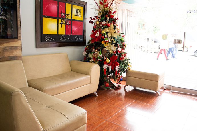 Imagen de los interiores del Hotel Brisas de Calima. Foto 19