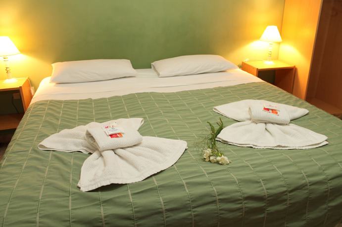 Imagen de la habitación del Hotel Brisas del Lago Apart and Federacion. Foto 11