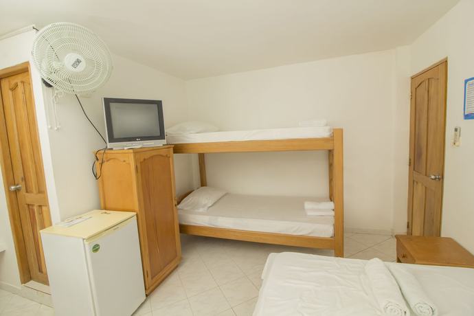 Imagen de la habitación del Hotel Brisas del Mar, Covenas. Foto 13