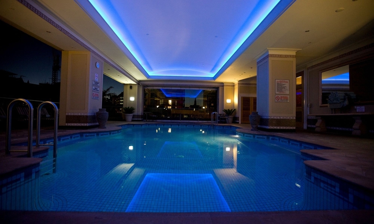 Imagen de la piscina del Hotel Brisbane Marriott. Foto 16
