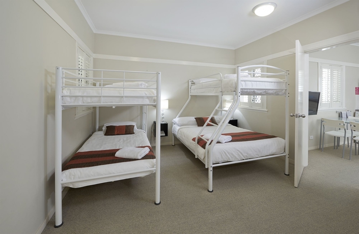 Imagen de la habitación del Hotel Brisbane Street Studios. Foto 5