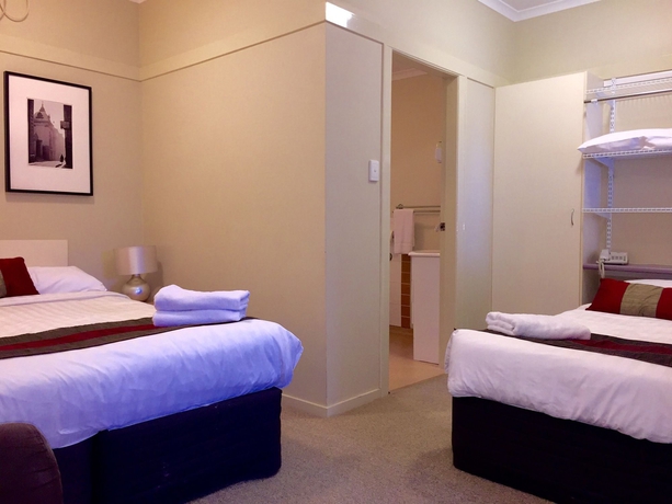 Imagen de la habitación del Hotel Brisbane Street Studios. Foto 10