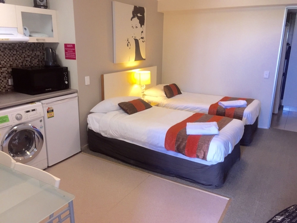 Imagen de la habitación del Hotel Brisbane Street Studios. Foto 14