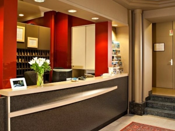 Imagen general del Hotel Bristol Avignon. Foto 4