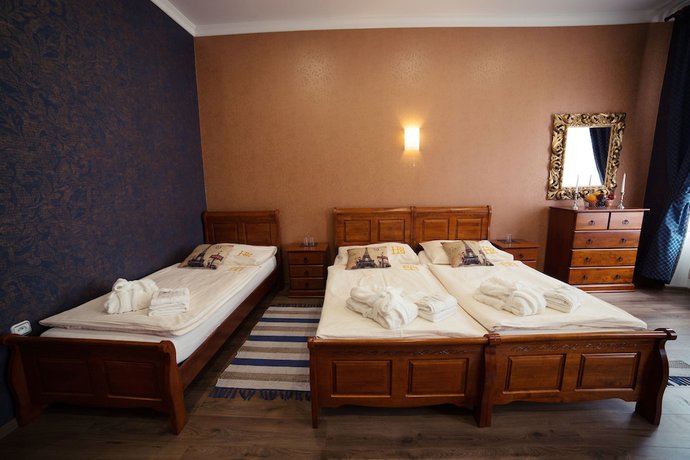 Imagen de la habitación del Hotel Bristol, Banska Stiavnica. Foto 10